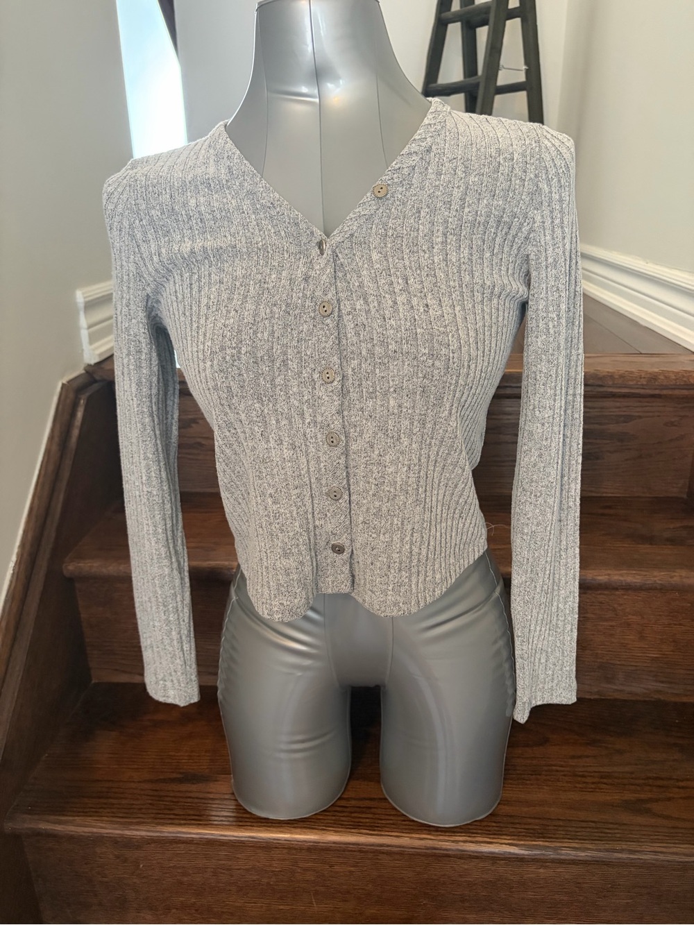 Final Touch Heathered Light Gray Ribbed Button Cardigan